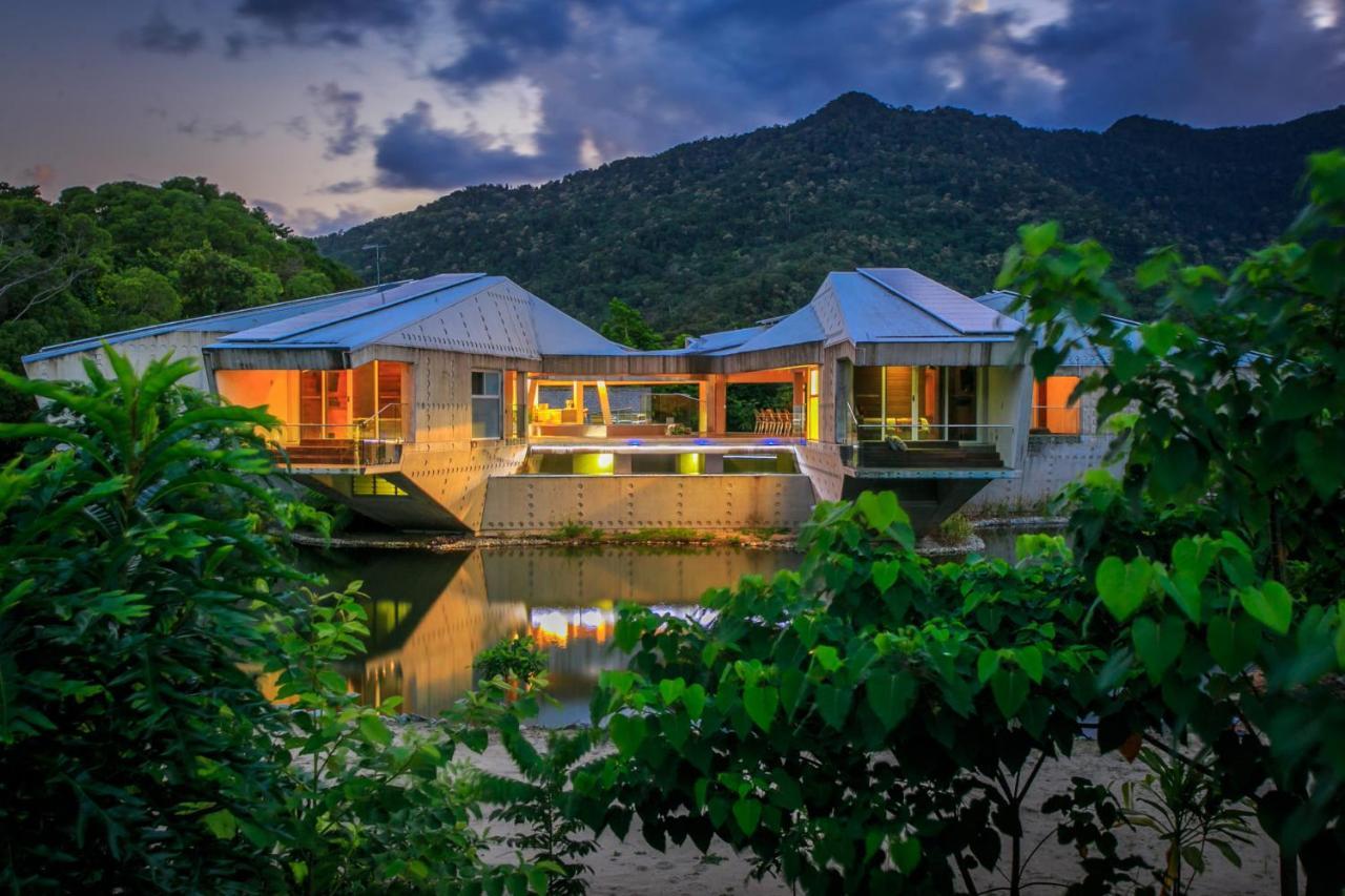 ALKIRA AWARD WINNING LUXURY BEACHFRONT RAINFOREST HOLIDAY HOUSE CAPE ...